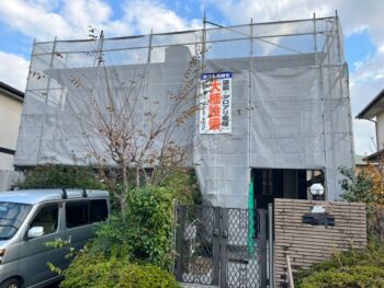 久留米市津福本町にて屋根・外壁塗装工事に入ります。